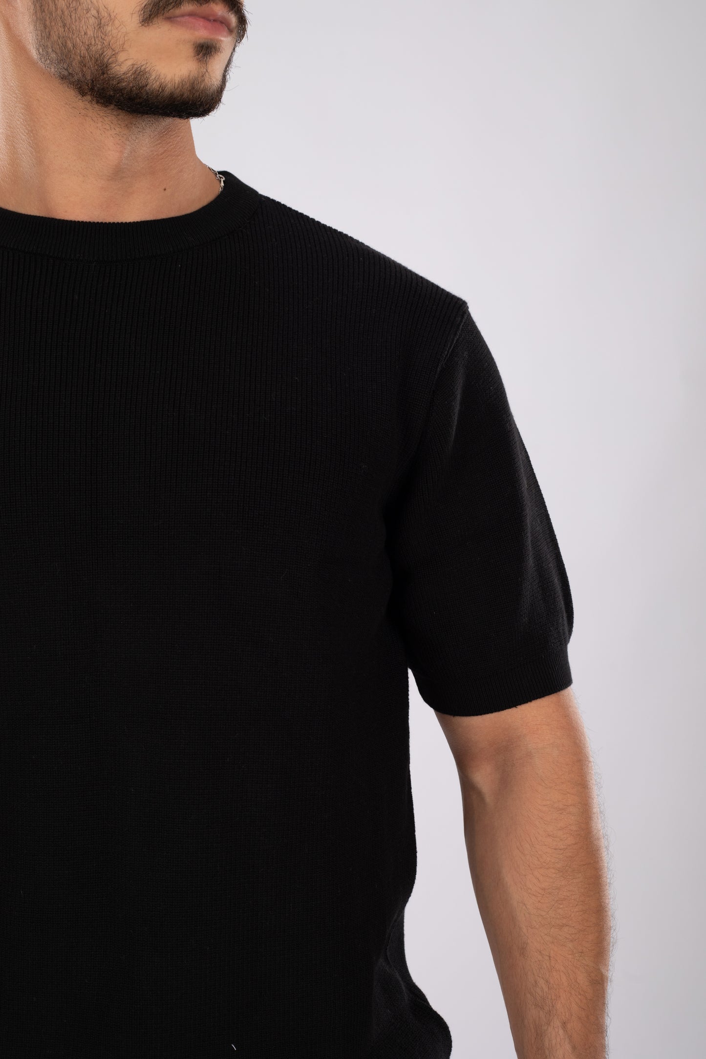 Black Round Neck Knit T-shirt